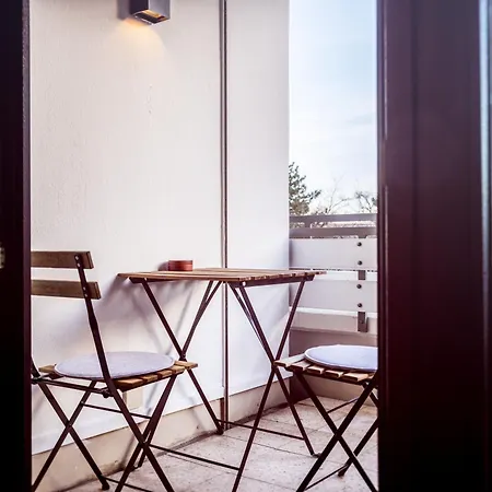 Apartment Hochwertig - Ruhig - Parkplatz - 15 Min Zur Messe Dusseldorf
