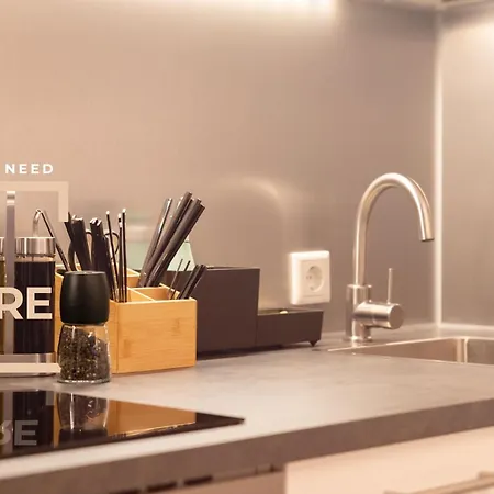 公寓 Hochwertig - Ruhig - Parkplatz - 15 Min Zur Messe *