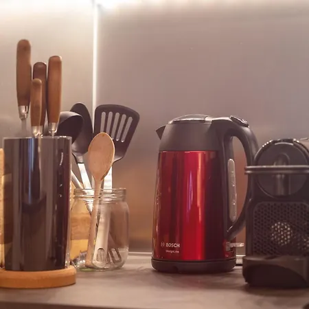 Hochwertig - Ruhig - Parkplatz - 15 Min Zur Messe