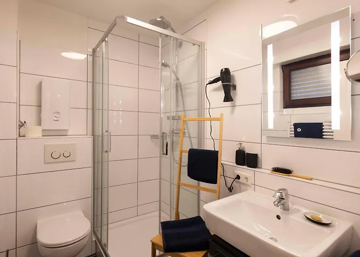 Hochwertig - Ruhig - Parkplatz - 15 Min Zur Messe Düsseldorf